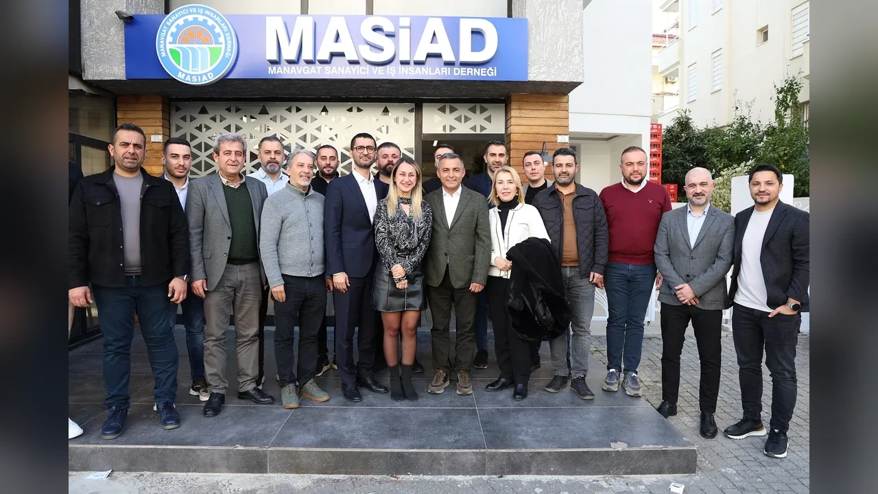 Bugün, yeni taşındığımız dernek merkezimizde Manavgat Belediye Başkanı Sayın Dr. Niyazi Nefi