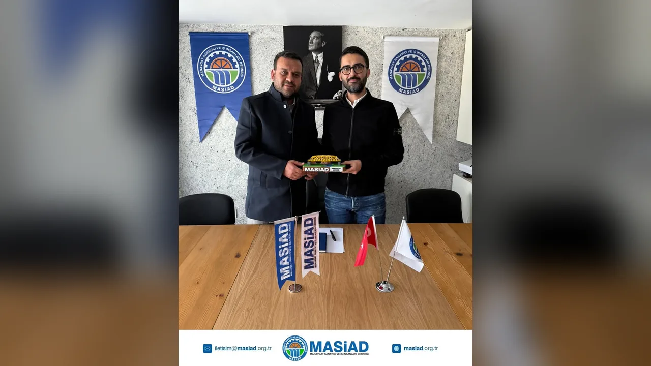 Manavgat Muz Üreticileri Birliği Başkanı Önem Gök ve Yönetim Kurulu Üyelerini derneğimizde