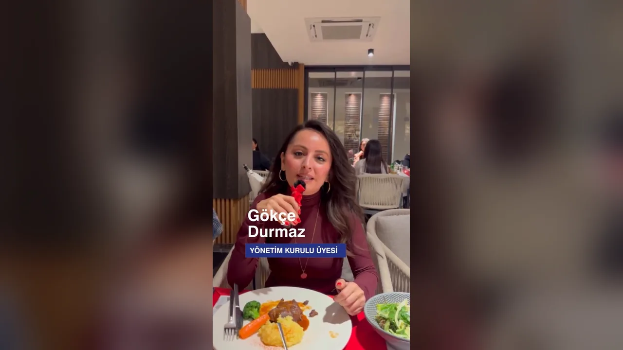 Yönetim Kurulumuzun 1. Yıl Yemeğinden Yeni Yıl Dilekleri