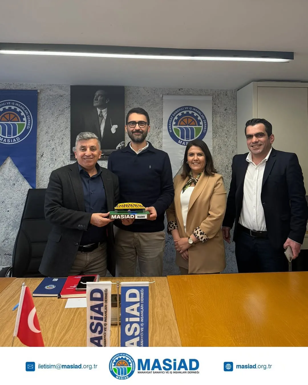 Milliyetçi Hareket Partisi Manavgat İlçe Başkanı Sayın Nooman Enhoş ve beraberindeki heyeti