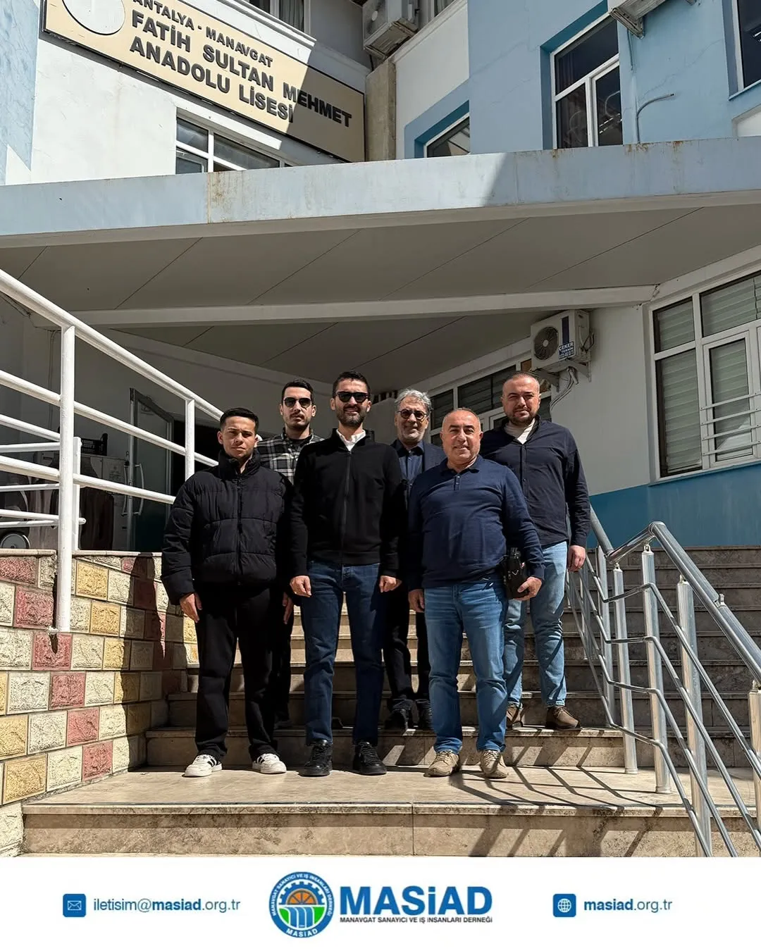 Fatih Sultan Mehmet Anadolu Lisesi’nde öğrencilerle bir araya gelerek GENÇ MASİAD projemizi
