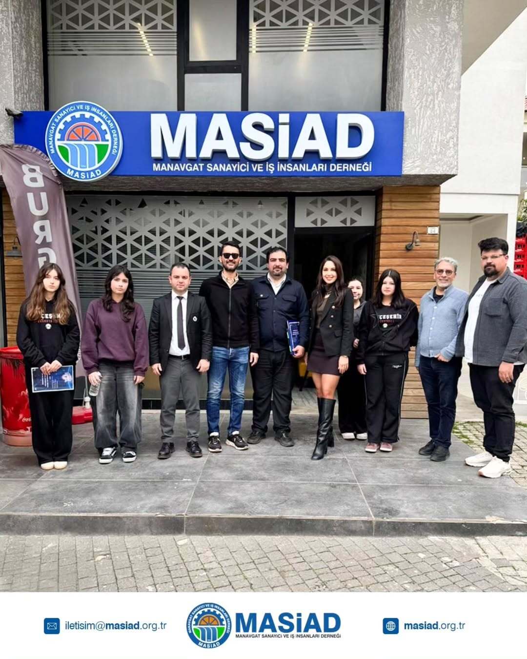 Bahçeşehir Manavgat Fen Lisesi 9. sınıf öğrencileri, Teknofest kapsamında hazırladıkları proje sürecinde dernek binamızda bizleri ziyaret etti.