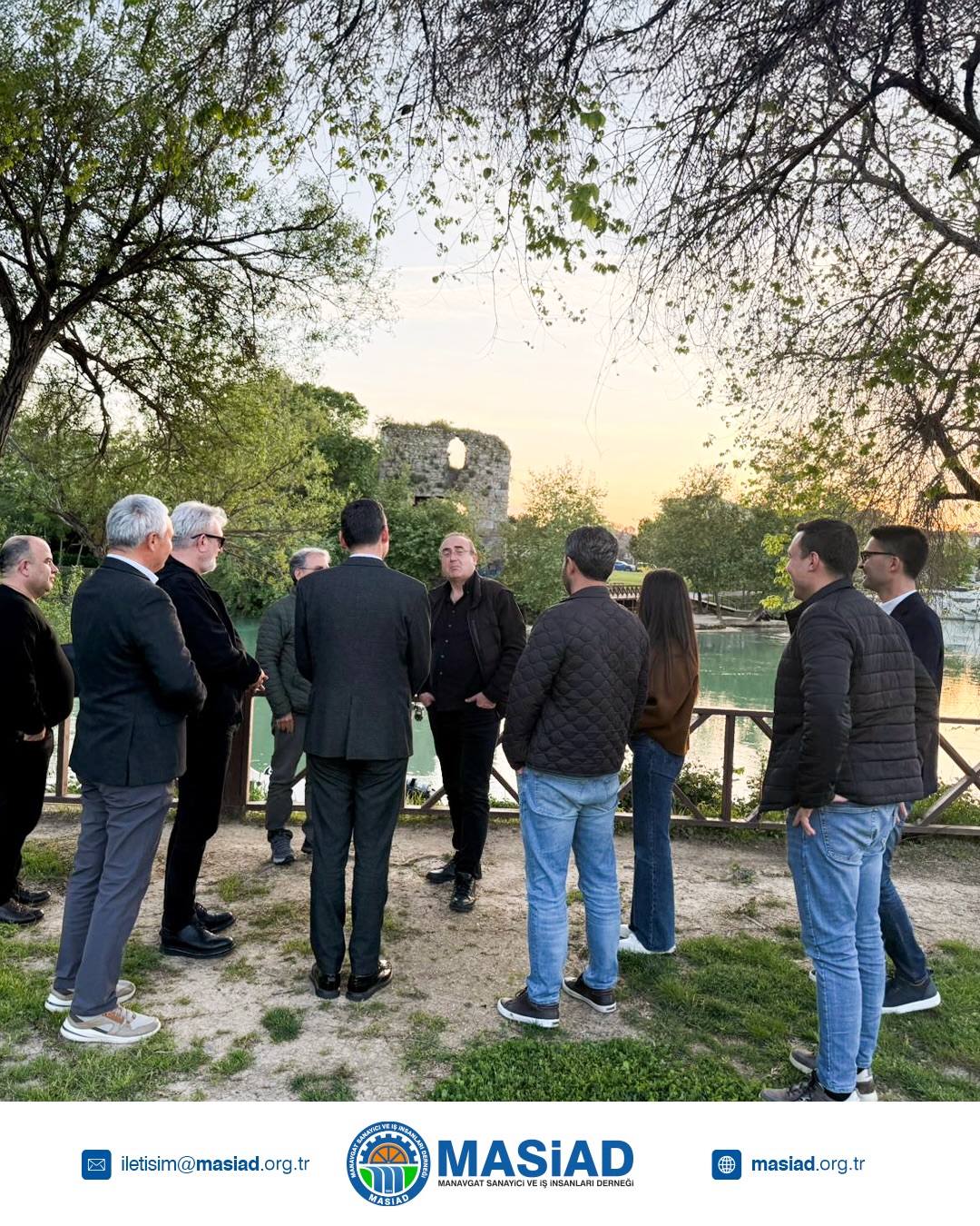 Katkıda bulunduğumuz “Memleket Kumaşı” etkinliği öncesinde, Manavgat Belediye Başkan Vekilimiz Sayın Av. Mehmet Çiçek ve kıymetli sanatçımız Sunay Akın ile bir araya gelerek keyifli anılar biriktirdik.